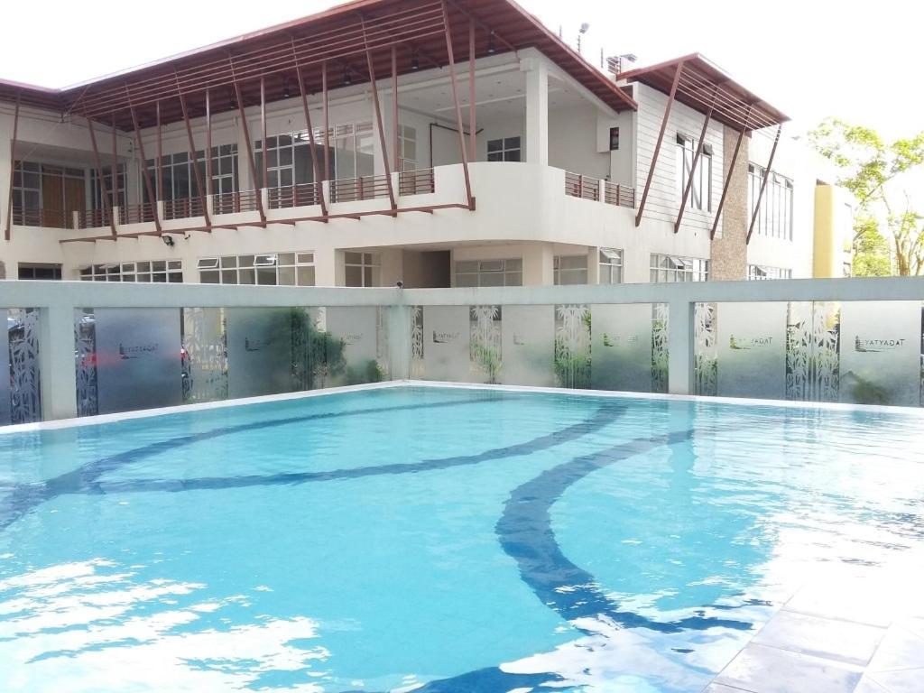 Cityland Tagaytay Taal Lake View City View Free Pool Parking Studios With Balcony Are City View Tagaytay City Exterior photo