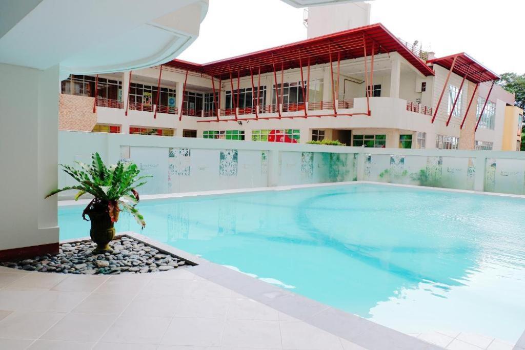 Cityland Tagaytay Taal Lake View City View Free Pool Parking Studios With Balcony Are City View Tagaytay City Exterior photo