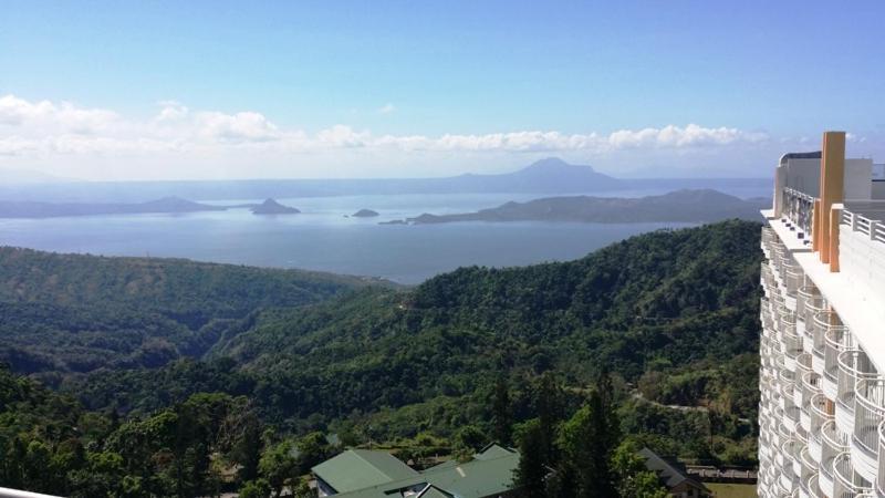 Cityland Tagaytay Taal Lake View City View Free Pool Parking Studios With Balcony Are City View Tagaytay City Exterior photo