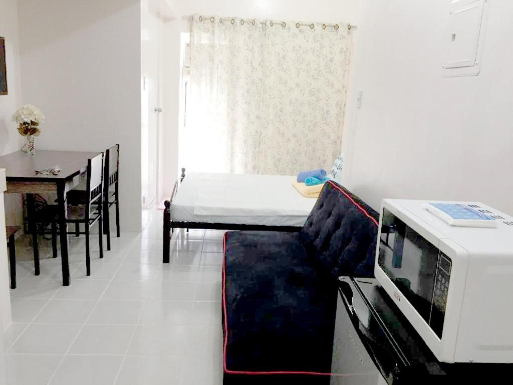 Cityland Tagaytay Taal Lake View City View Free Pool Parking Studios With Balcony Are City View Tagaytay City Exterior photo
